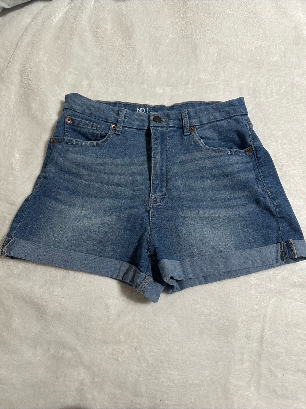 No Boundaries Medium Blue Cuffed Denim Shorts